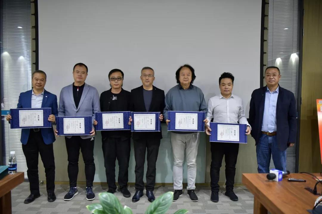 1577928642115712.jpg 1577928642115712.jpg